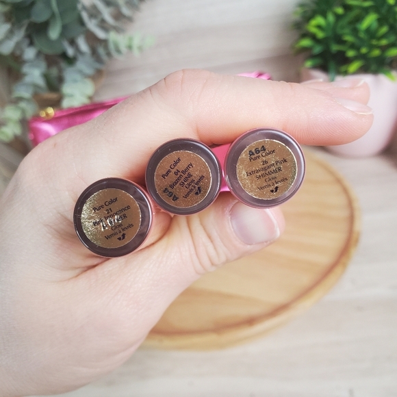 NEW Estee Lauder Pink Lip Gloss Collection Limited Edition 3 Pink Glosses + Bag* - Picture 4 of 8